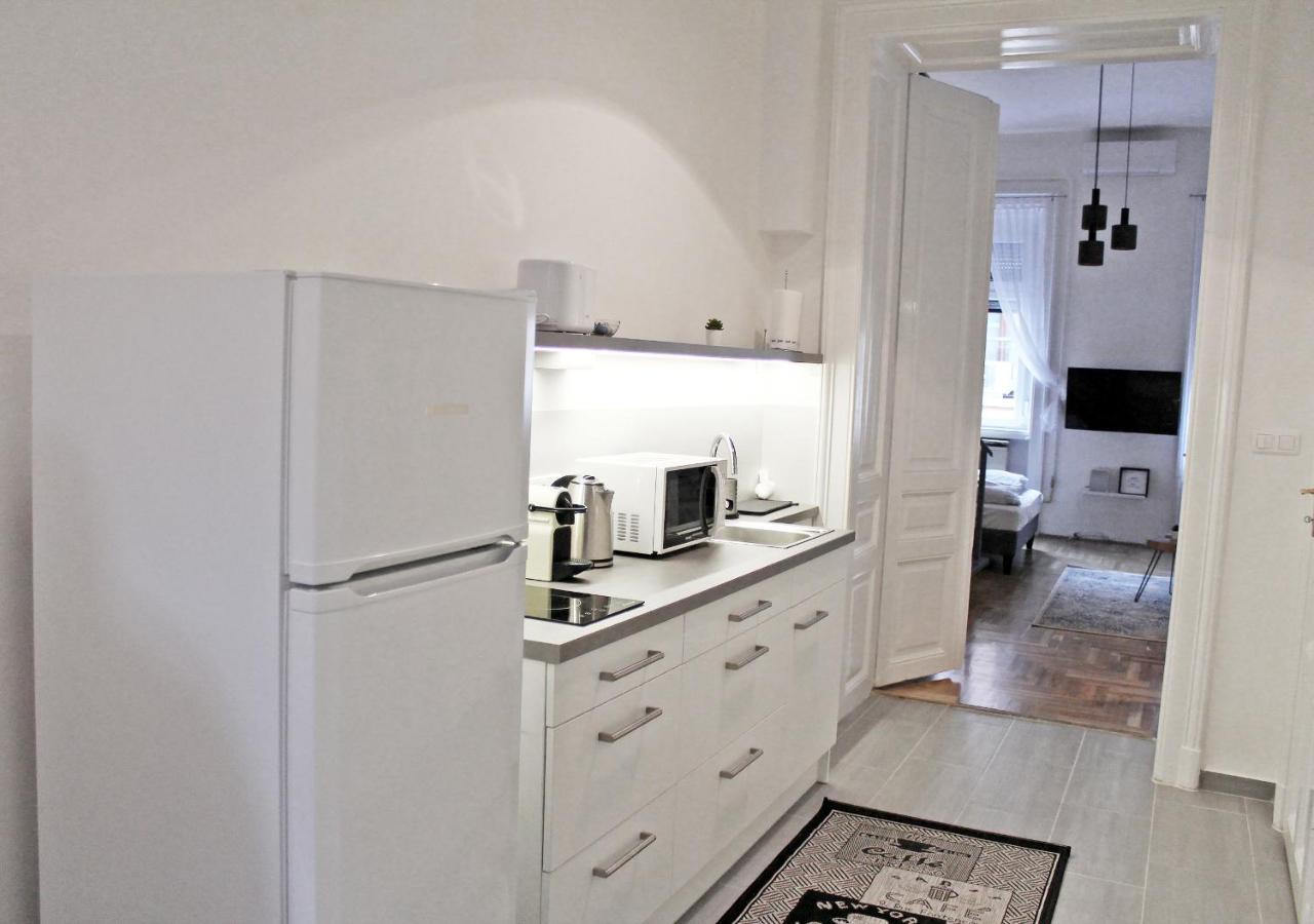 Luxury New Cozy Flat At Dob Street Nearby Gozsdu Court Διαμέρισμα Βουδαπέστη Εξωτερικό φωτογραφία
