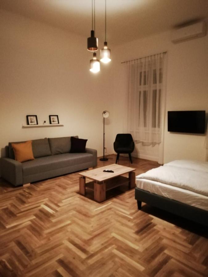 Luxury New Cozy Flat At Dob Street Nearby Gozsdu Court Διαμέρισμα Βουδαπέστη Εξωτερικό φωτογραφία
